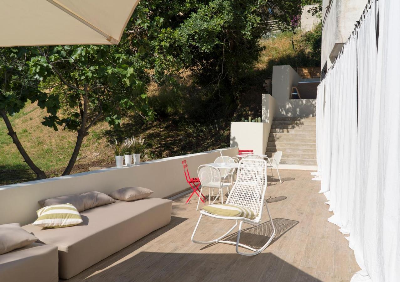 Tesoro Nascosto B&B Salerno Exteriör bild